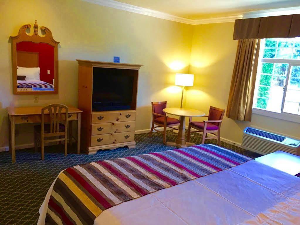 The Miramar Inn Half Moon Bay Eksteriør billede